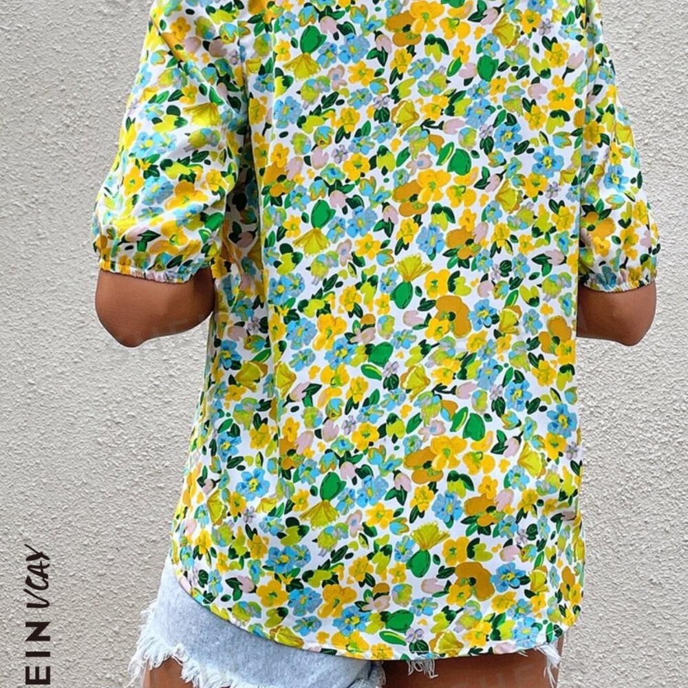SHEIN VCAY Women's Floral Printed Puff Sleeve
Blouse - Picture 5 of 8